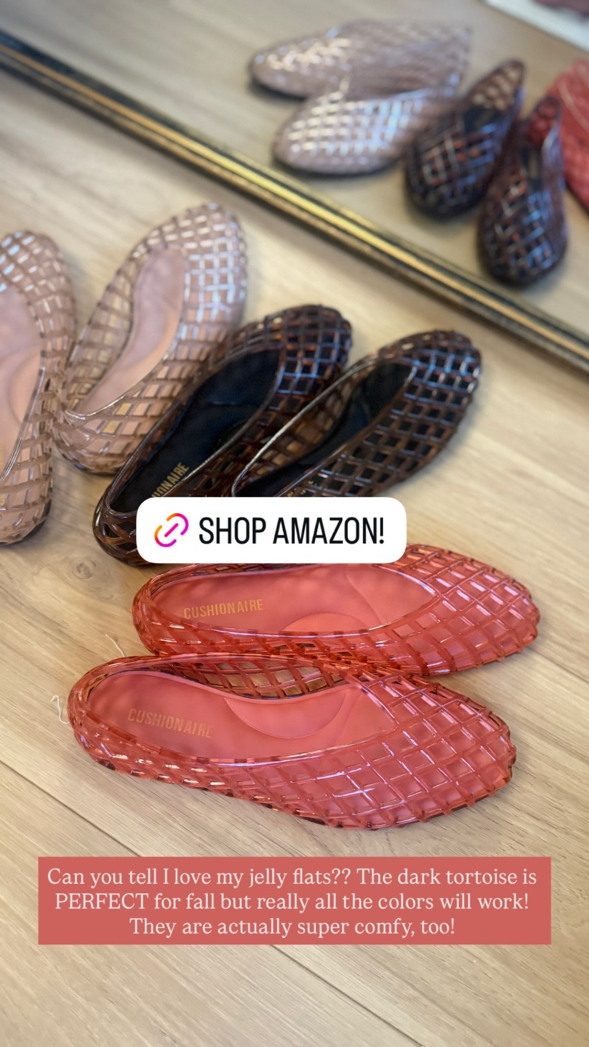 Can you tell I love my jelly flats?? The dark tortoise is PERFECT for fall but really all the colors will work! They are actually super comfy, too!