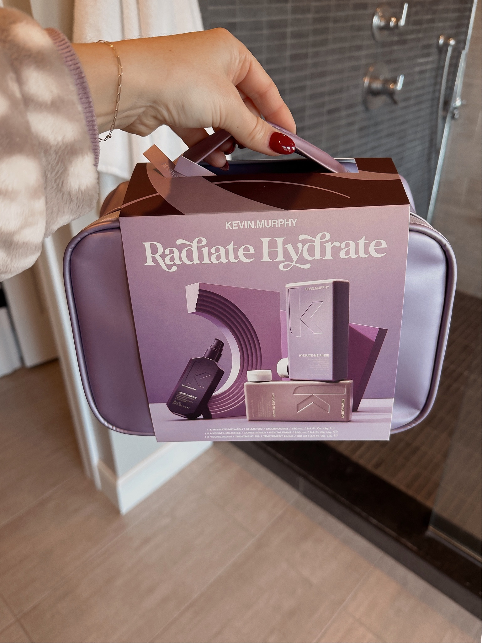 Save 30% on holiday packs @kevin.murphy

#kmholiday2024
#lovekm #radiateconfidence

#LTKSaleAlert #LTKGiftGuide #LTKCyberWeek