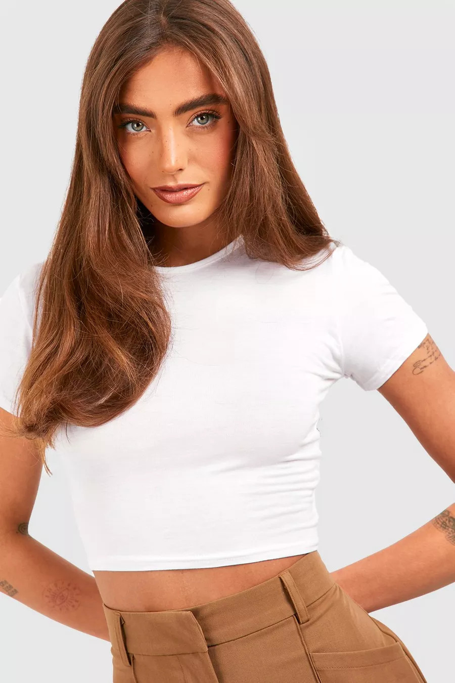 Basic Short Sleeve Crew Neck Crop Top | boohoo (US & Canada)