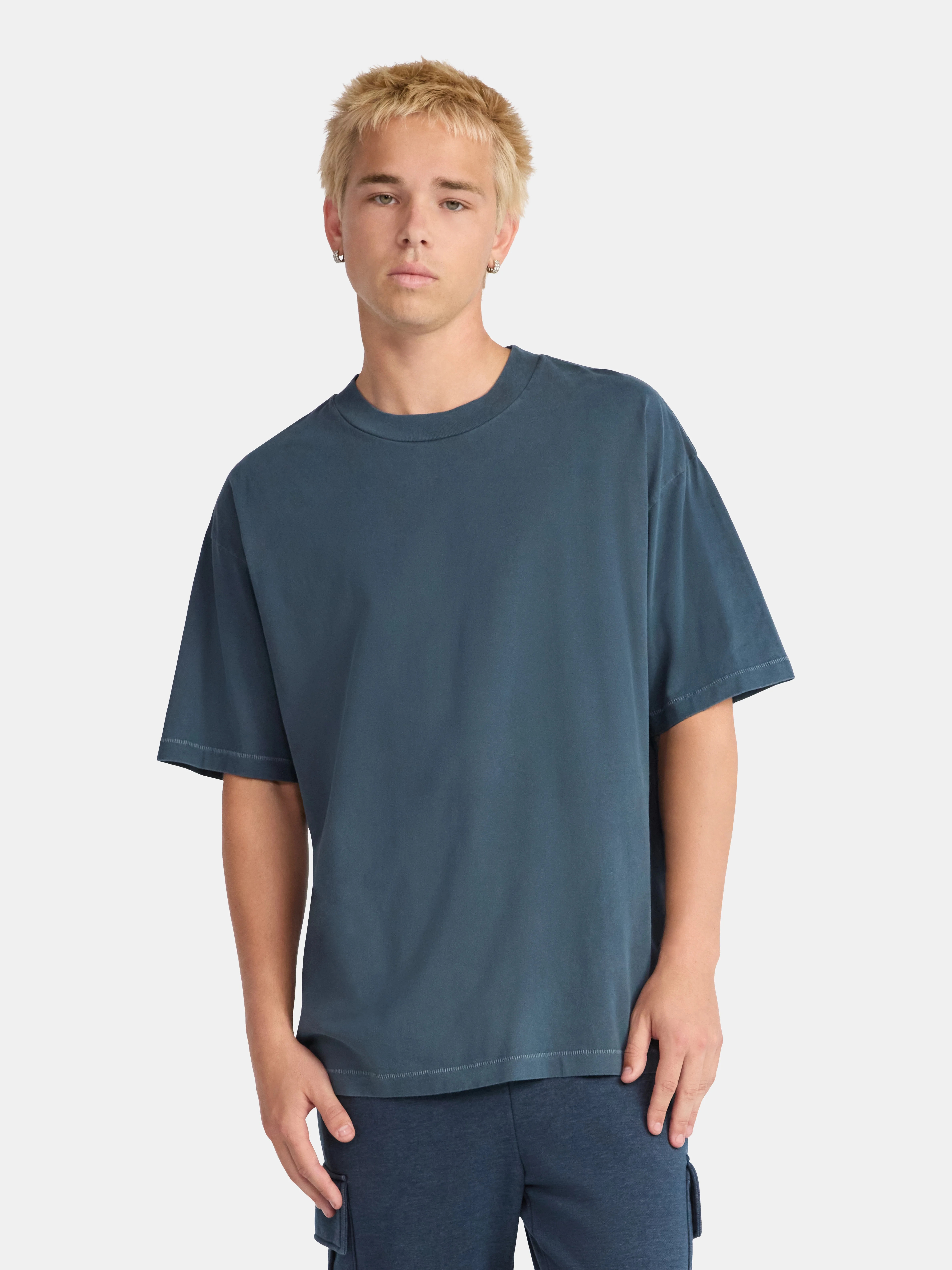 No Boundaries Cotton Oversized Cropped Tee, Men's & Big Men's | Walmart (US)