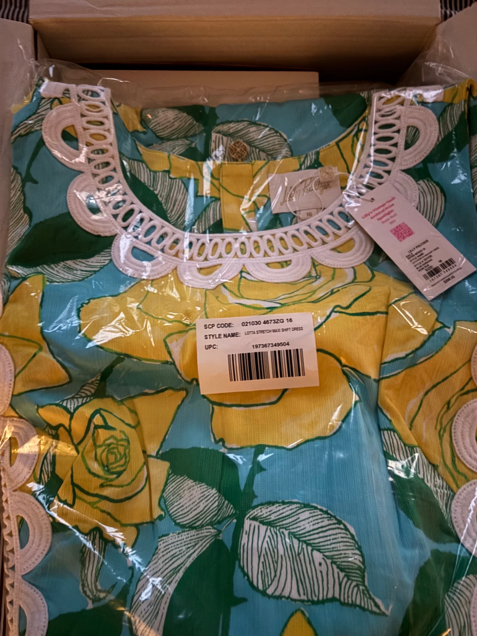 a vintage inspired Lilly Pulitzer maxi dress 💛🩵💚📦

#LTKMidsize #LTKOver40 #LTKSeasonal