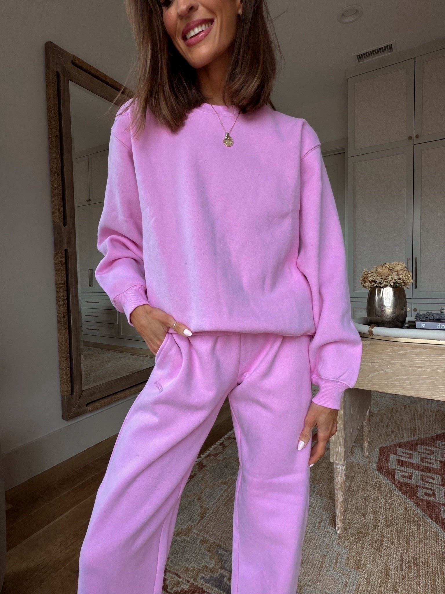 Swooning over this pink color 😍 such a comfy set! 🫶🏼