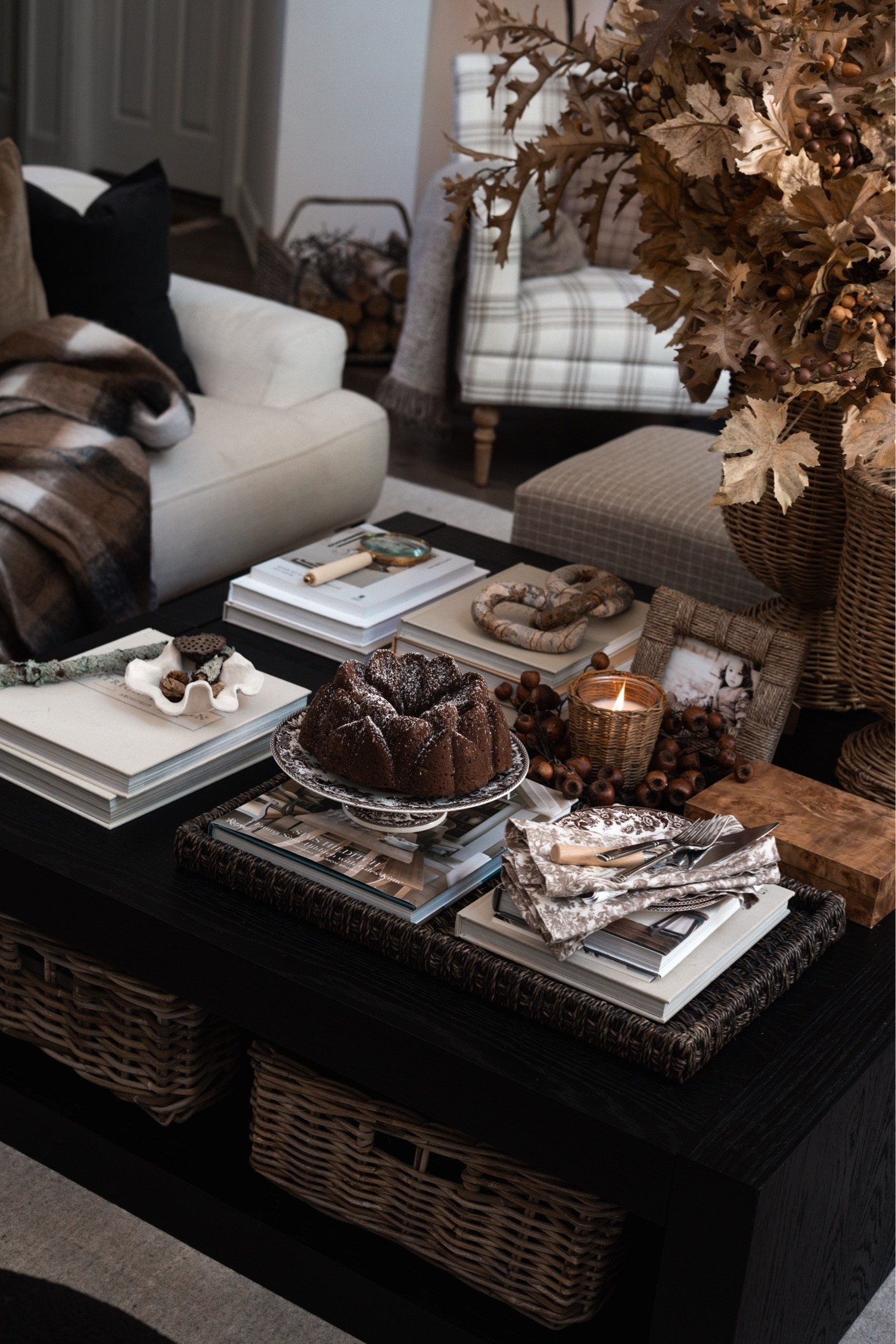 We found some amazing home decor pieces this year for Fall. The best part is that they’re not only good for the “ber” months but also year round!

The House of Valentina, modern heritage, modern cottage, home decor

#LTKHome #LTKSeasonal #LTKdayinmylife