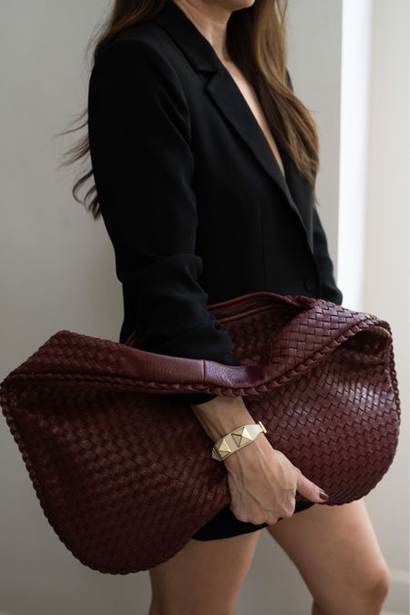 The perfect statement bag for Spring and Summer. It’s not only stylish since it’s from Amazon it’s also incredibly affordable!

#LTKStyleTip #LTKFindsUnder50 #LTKItBag