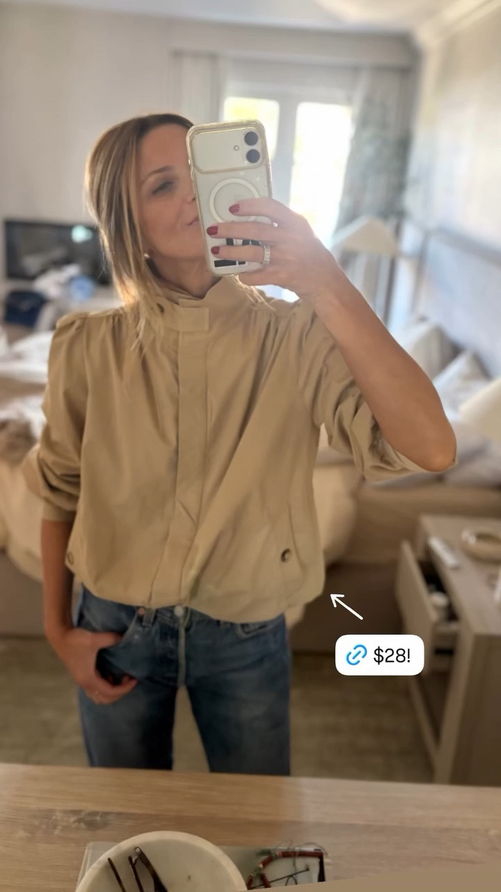 Only $28 but looks expensive

Amazon Prime Day Deal