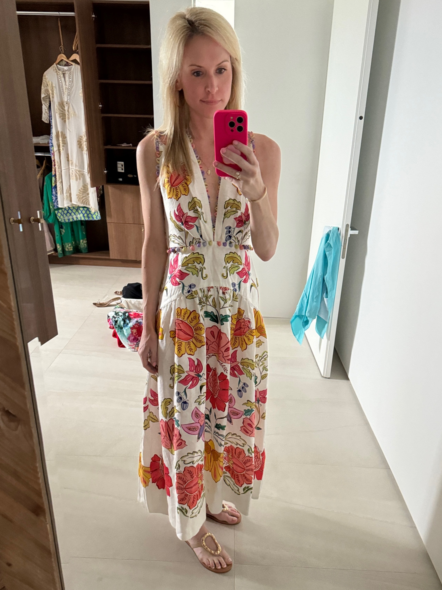 My new favorite dress!

#LTKSeasonal #LTKShoeCrush #LTKStyleTip