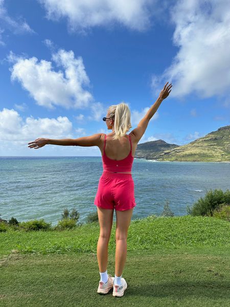 Beachside walk 🌺
6 in tank, 4 in shorts, shoes true to size.

#kathleenpost #hawaii #workout

#LTKActive #LTKtravel #LTKfitness