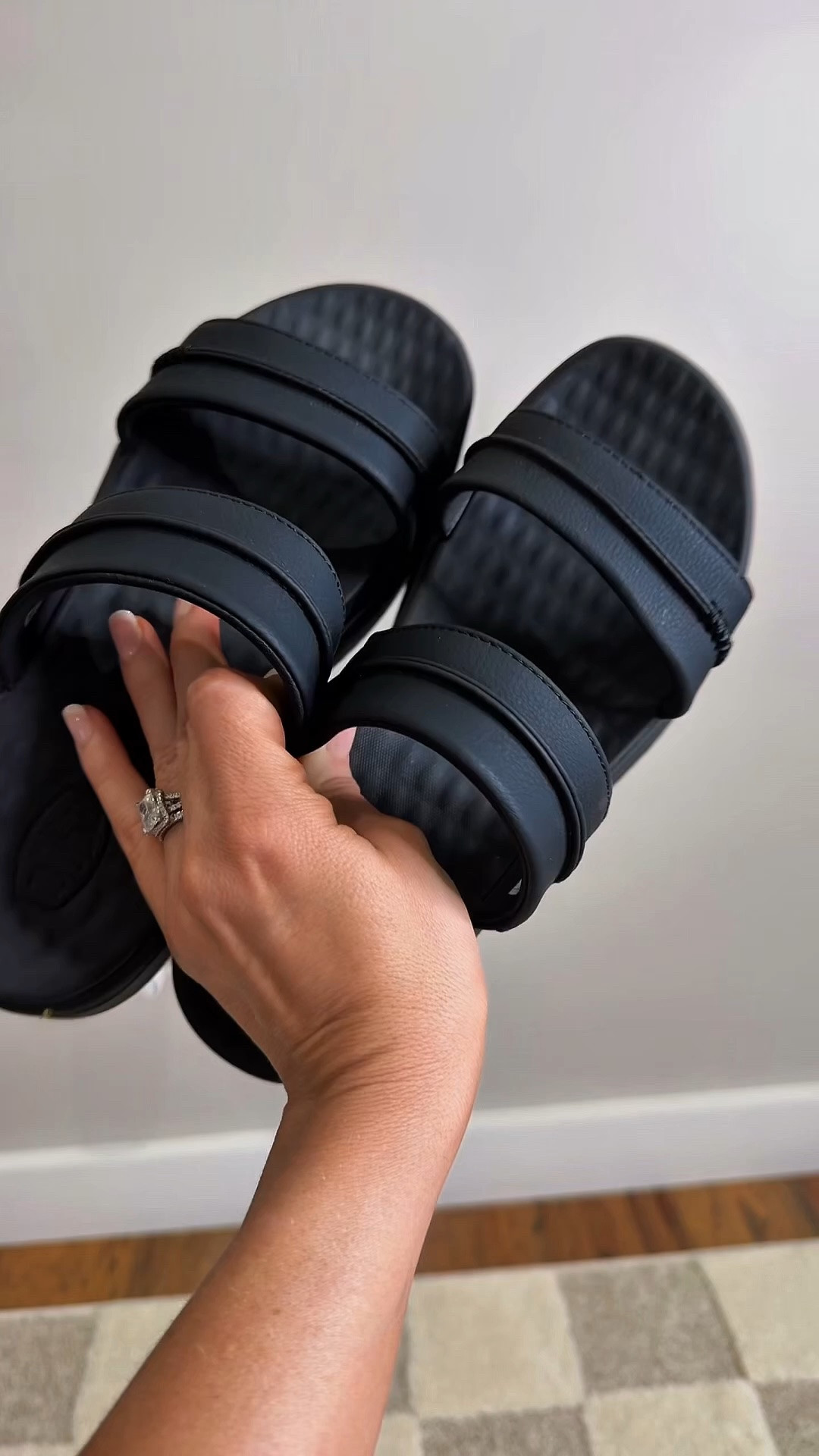 I am obsessed currently. These are so classic, but stylish. The comfort level 1000. The cushion in these is unreal. I love a little platform sandal. I grabbed the brown too.

#LTKgrwm #LTKdayinmylife #LTKvlog