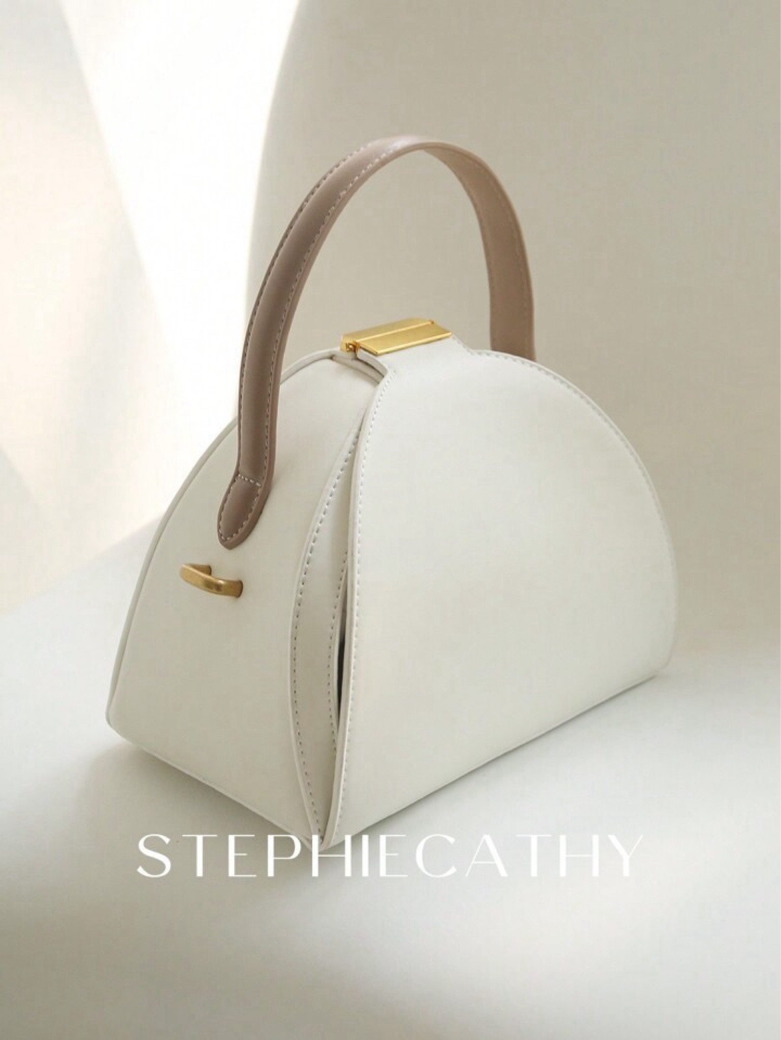 Minimalist Elegant PU Vegan Leather Squeeze Lock Drawstring Closure Long Strap Cross Body Top-Handle Bag For Women Fashion Daily Versatile Commute Work

#LTKItBag #LTKStyleTip #LTKBeauty