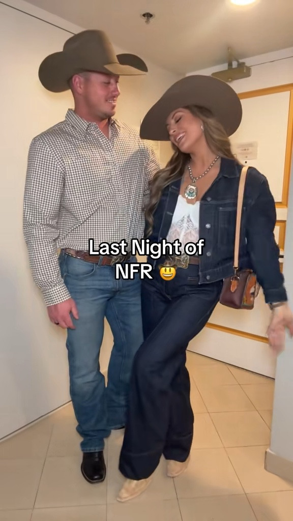 #nfr #nfrfashion #nfroutfit #denimondenim #denimoutfit #lasvegas #lasvegasrodeo 