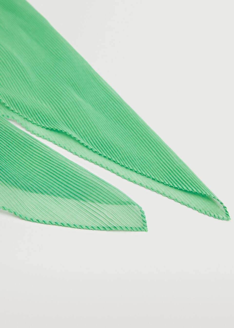 Pleated scarf -  Women | Mango USA | MANGO (US)