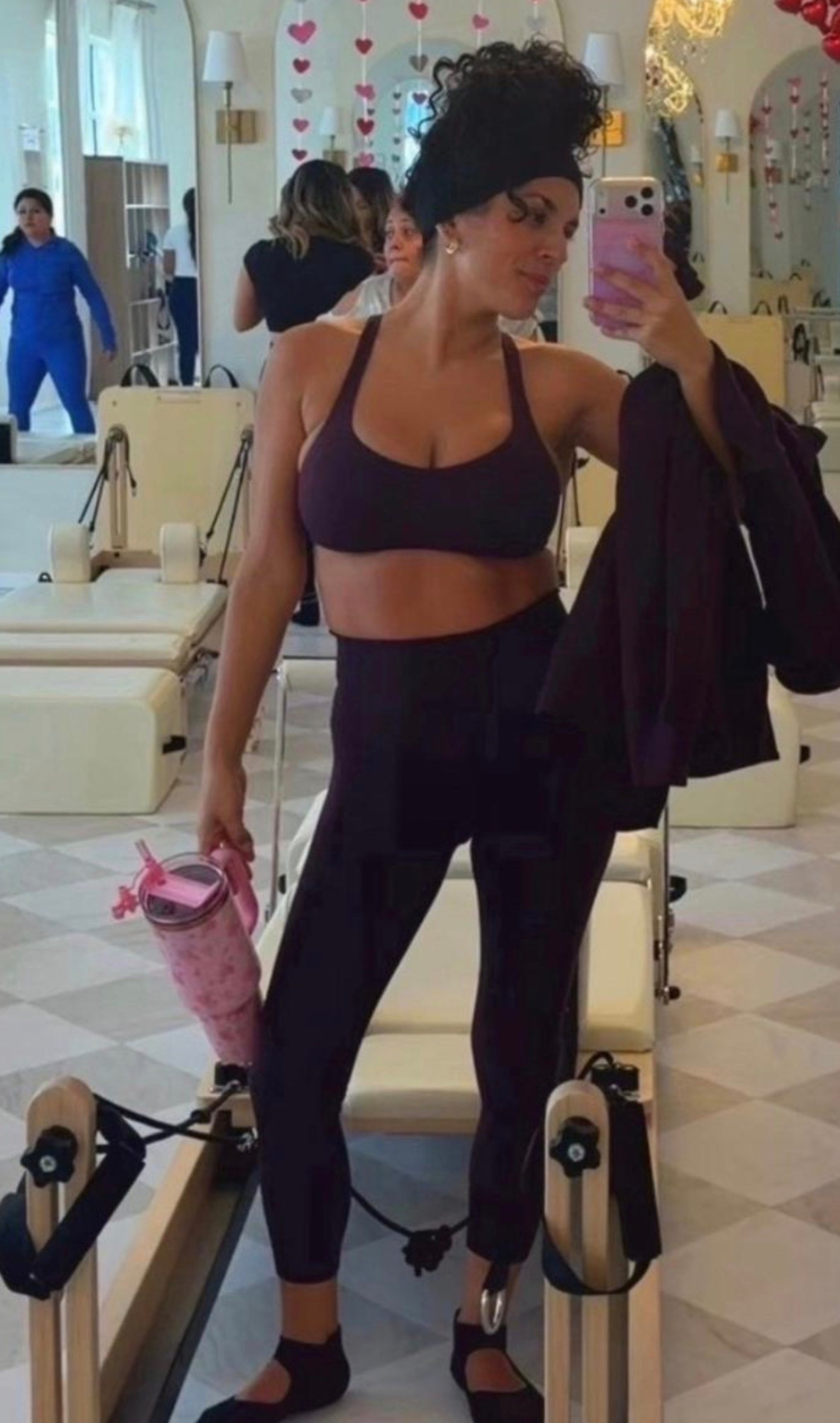 Showing up for myself one class at a time. 🤍✨ It’s never about being perfect—it’s about feeling stronger, moving better, and enjoying the process. Pilates days are always my favorite.

#pilates #pilatesgirl #wellnessjourney #movementismedicine #strongnotskinny #selfcare #fitnessmotivation #healthyhabits #reformerpilates #mindbody #workoutinspo #balancedlife #pilateslove #dailymovement #feelgoodfitness

#LTKdayinmylife #LTKfitnessgoals #LTKmorningroutine