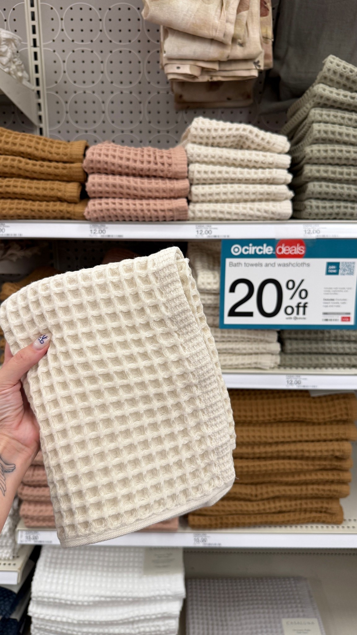 Everyone’s favorite towel line at target is apart of the a target circle sale! This is one of the best ones of the year! 

These bath towels look so aesthetic and are such great quality!!

#LTKFindsUnder50 #LTKHome #LTKSaleAlert