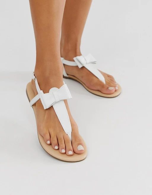 Oasis toe post sandals in white | ASOS US