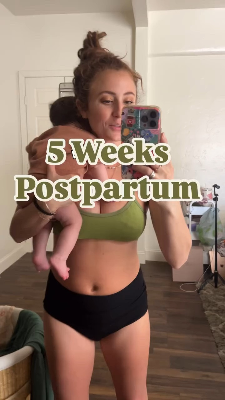 5 weeks postpartum! 
👉Incision is finally on the mend! 
👉Remi is growing and gaining
👉trying to venture out into the world more. It’s a MISSION. 3 kid, potty breaks, diaper changes, nursing before and after and making sure she burps. Everytime we leave the house, we sit in the car to nurse before we leave and right before we’re ready to go she BLOWS OUT. 
I say this because I want you to know, the photo of everyone happy or eating a croissant is one piece of that trip. It’s a mission as a family of 5 to get out of the house before 12.  Honestly. 
👉getting more movement and breathwork and feeling so good! 

@lovesteadyco bralette - movewithtruelove
@itsbodily undies - jesset15 

#csectionrecovery #csection #csectionmama #csectionscar #csectionmom #postpartum #postpartumjourney