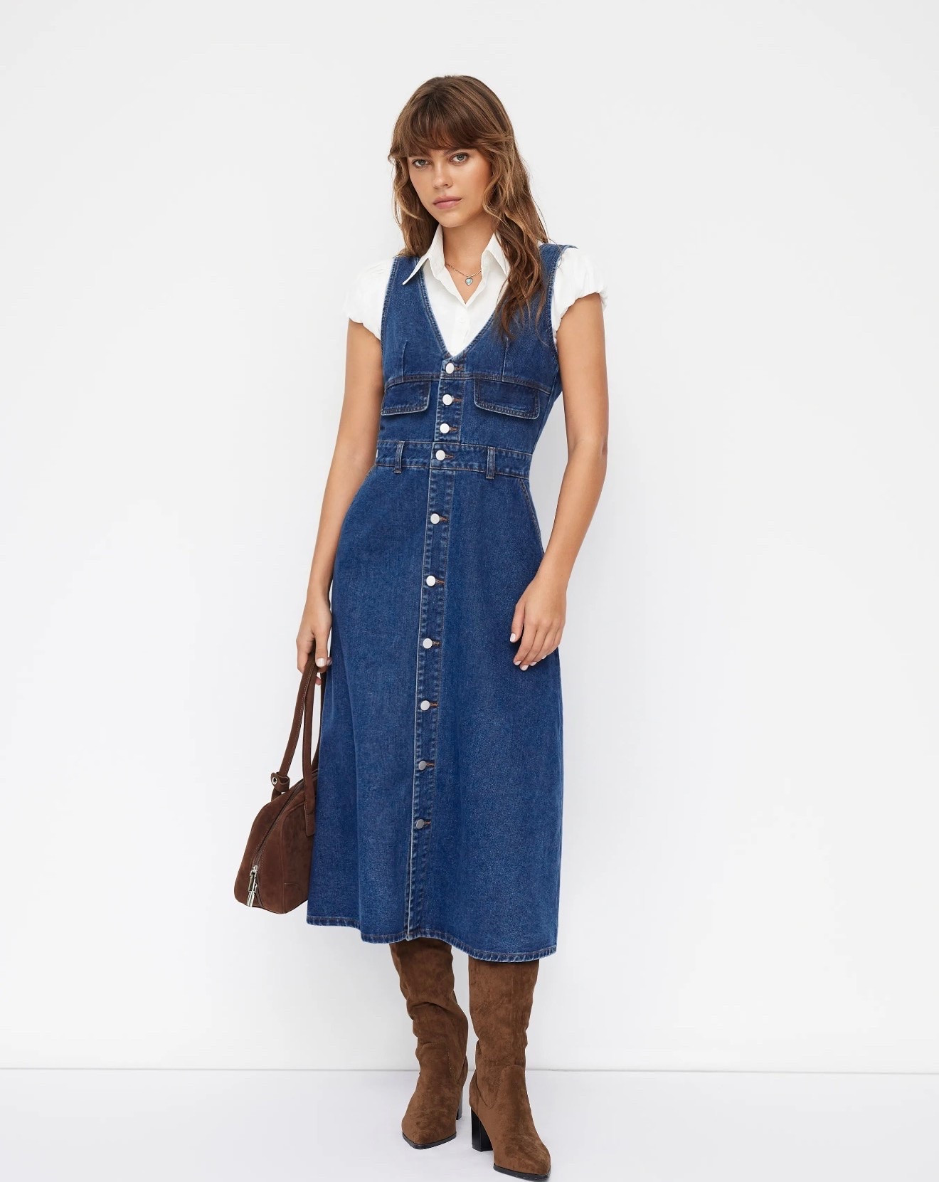 work outfits

CIDER DENIM V-NECK BUTTON MAXI DRESS @CIDER 


#summer #outfit #workwear #cider #dress

#LTKSeasonal #LTKOver40 #LTKPetite