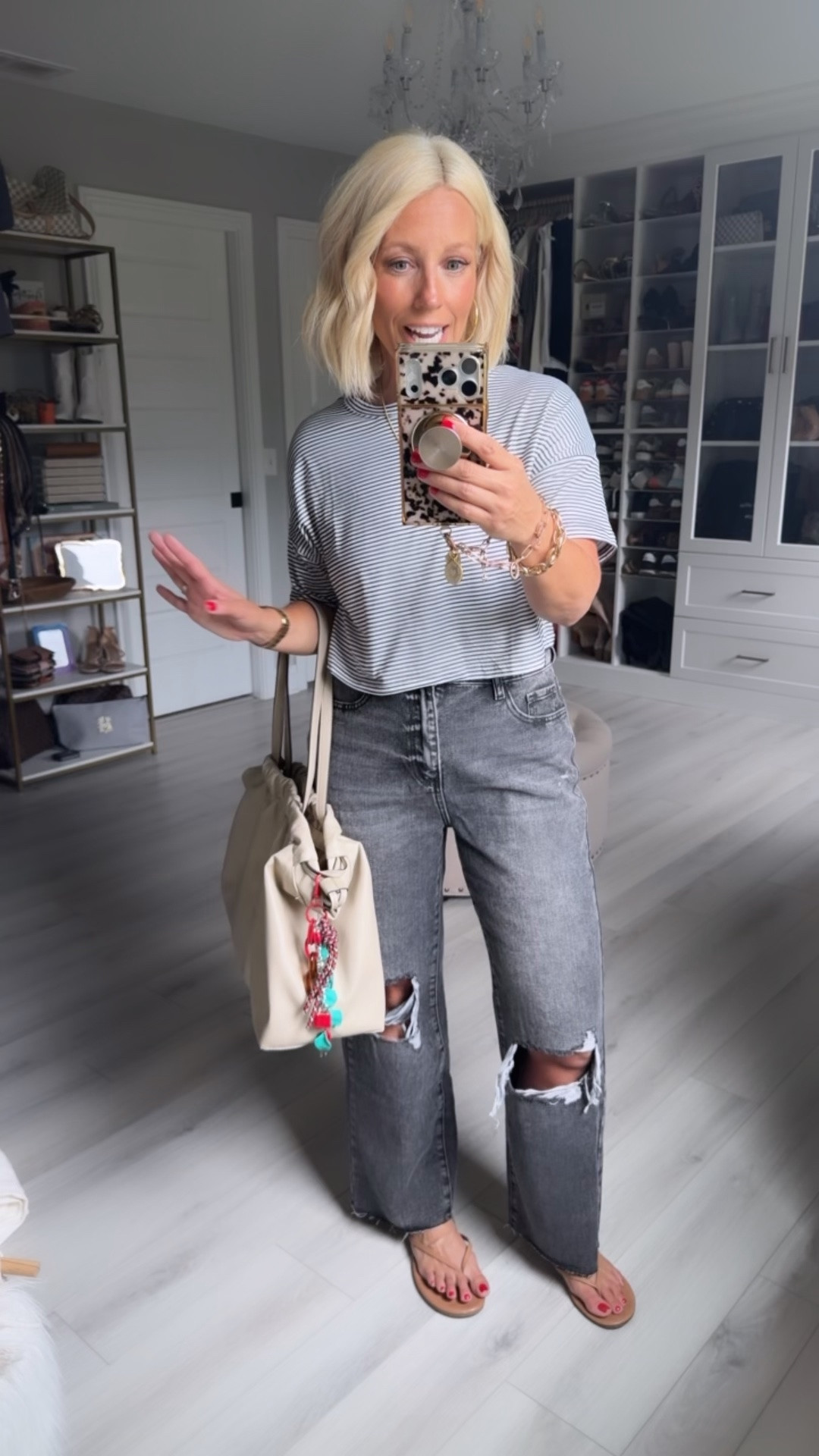 Top small (part of a set)
Jeans medium (my wash not available but linked the exact same jeans in a darker wash)

#LTKSaleAlert #LTKootd #LTKmomlife