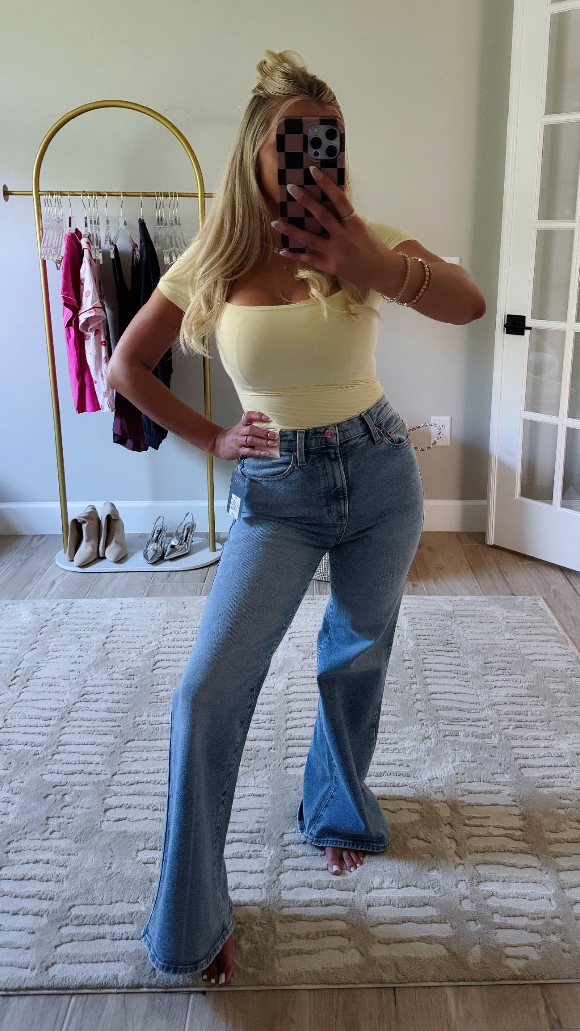 Viral target denim on a 5’3 girl! I love them! I did the regular length for platforms and heels.. if between sizes I’d go up one size! Otherwise they’re absolutely perfect! 😍 