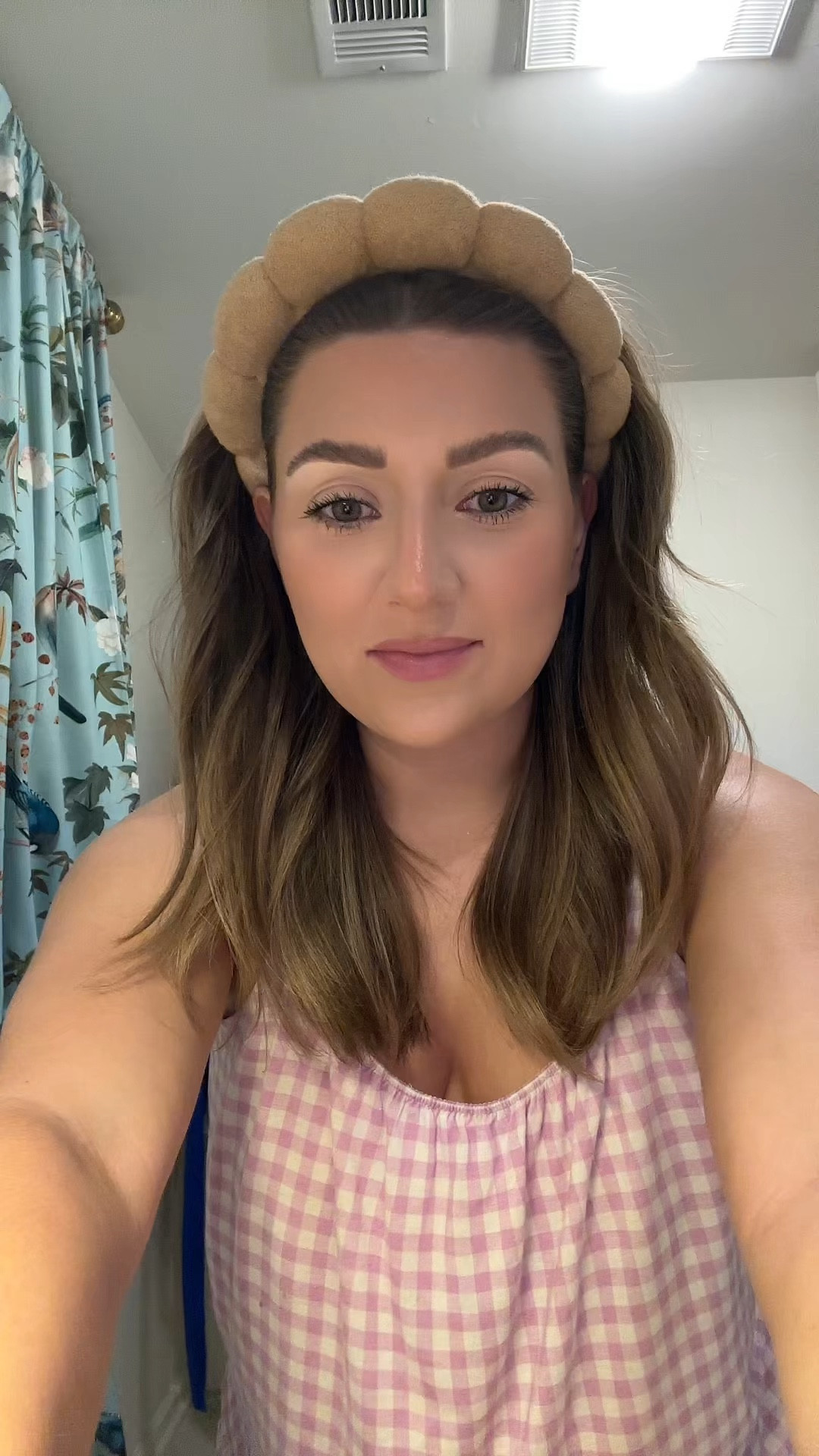 Here's a little #makeupremoval routine for ya!! Been using this new product since July and I'm loving it!! 10/10!! 


#junoskin #junoskinreview #cleansingbalm #doublecleanse #doublecleansing #skincare