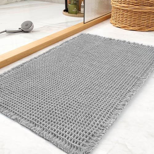 Waffle Bath Mat Rug, Super Absorbent Non Slip Bath Mats for Bathroom Mat Ultra Soft Bathmat Machine Washable Bathroom Rugs with Tassels, Bath Rugs Beside Tub, 17" x 24", Light Grey | Amazon (US)