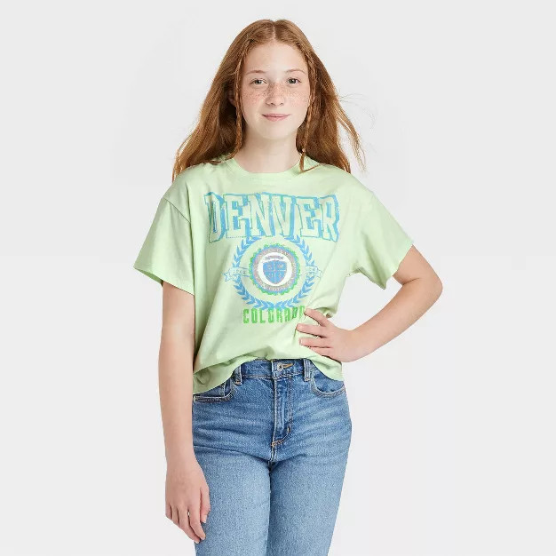 Girls' Boxy Cropped Short Sleeve Graphic T-Shirt - art class™ | Target