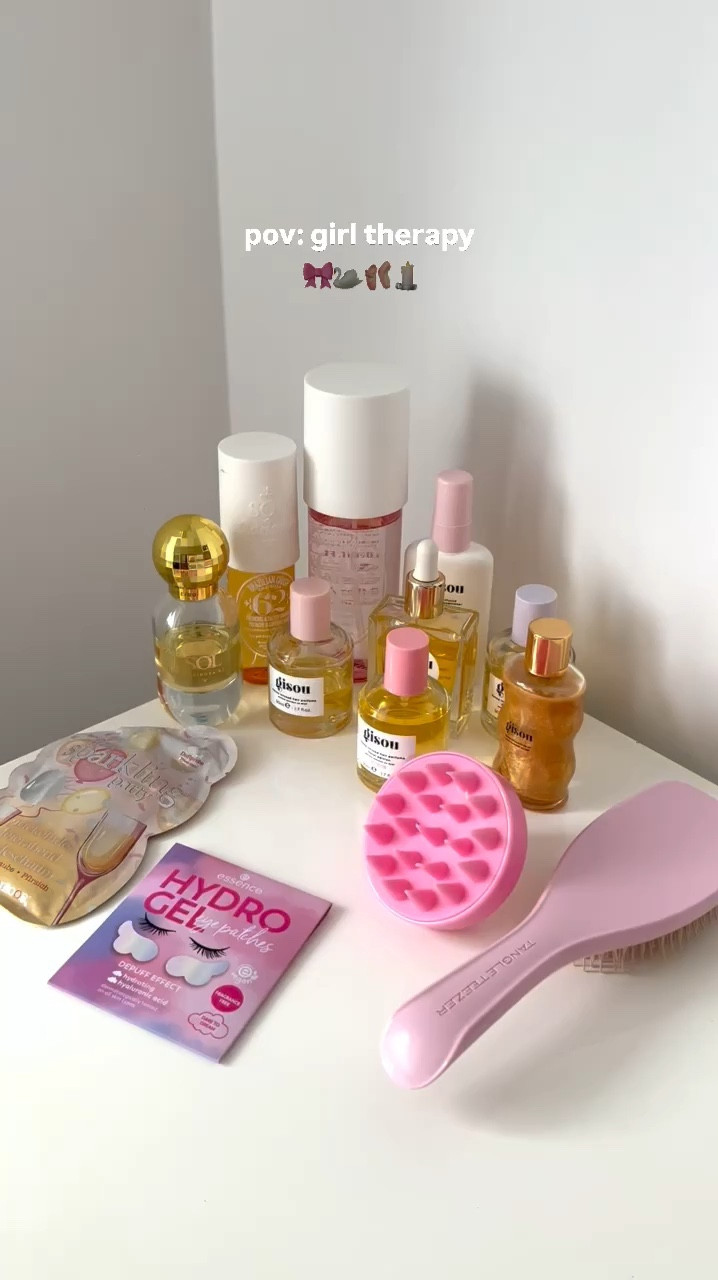 Girly Girl Essentials | girly things | pink aesthetic | Clean girl Aesthetic | Soft Girl | Geschenkidee

#LTKeurope #LTKbeauty #LTKgiftguide