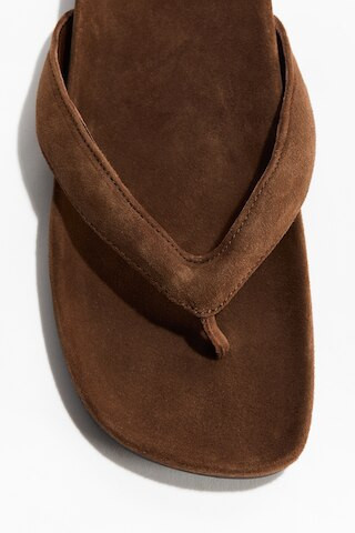 H & M - Leather Flip-Flops - Dark Brown | H&M (US + CA)