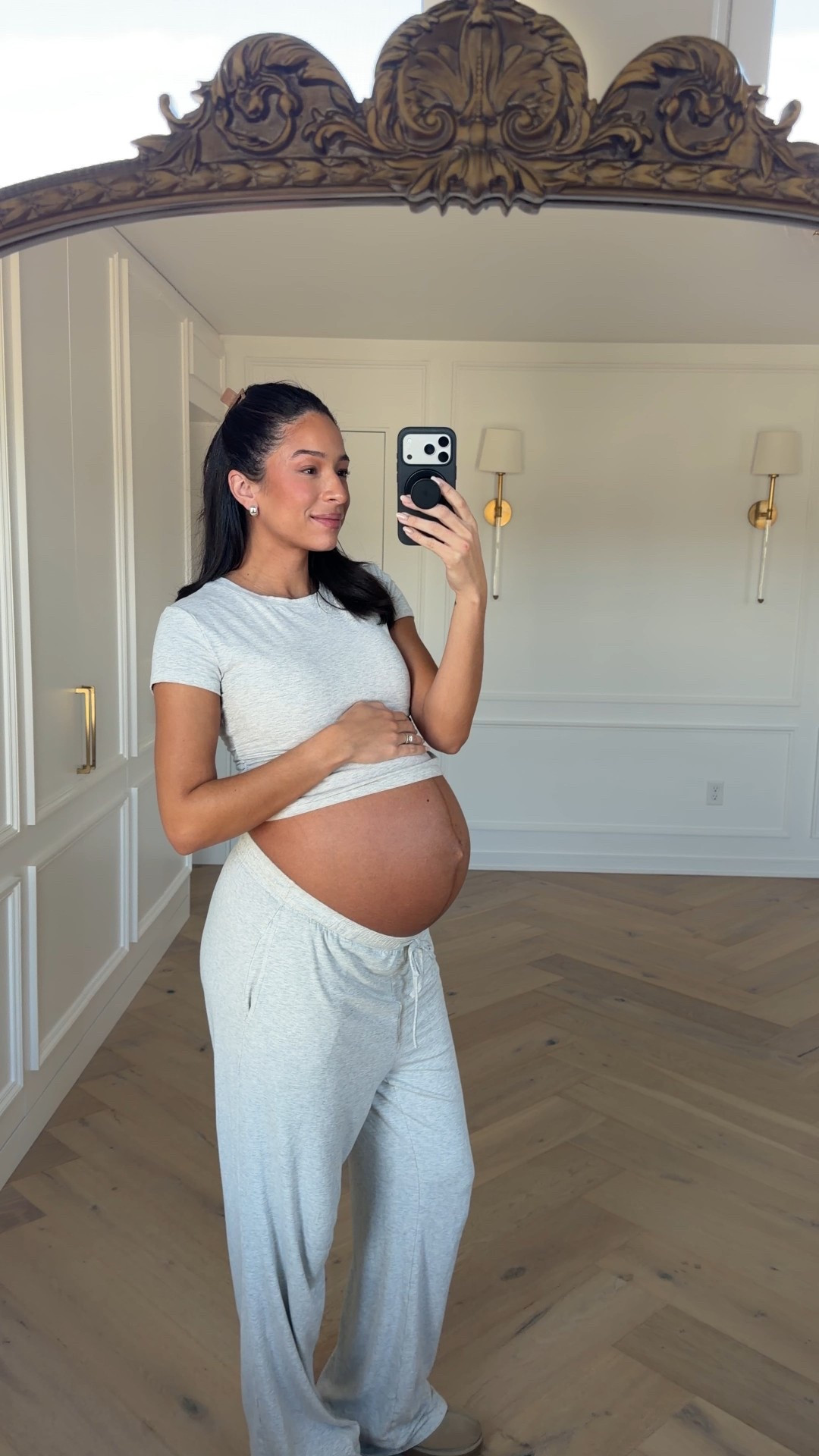 I’ve been wearing this Amazon set since early in pregnancy! It’s a bit too short now 🤪 but it’s super comfy for lounging and WFH! I wear a Small 


Amazon find
Matching set
lounge set

#LTKootd #LTKFindsUnder50 #LTKBump