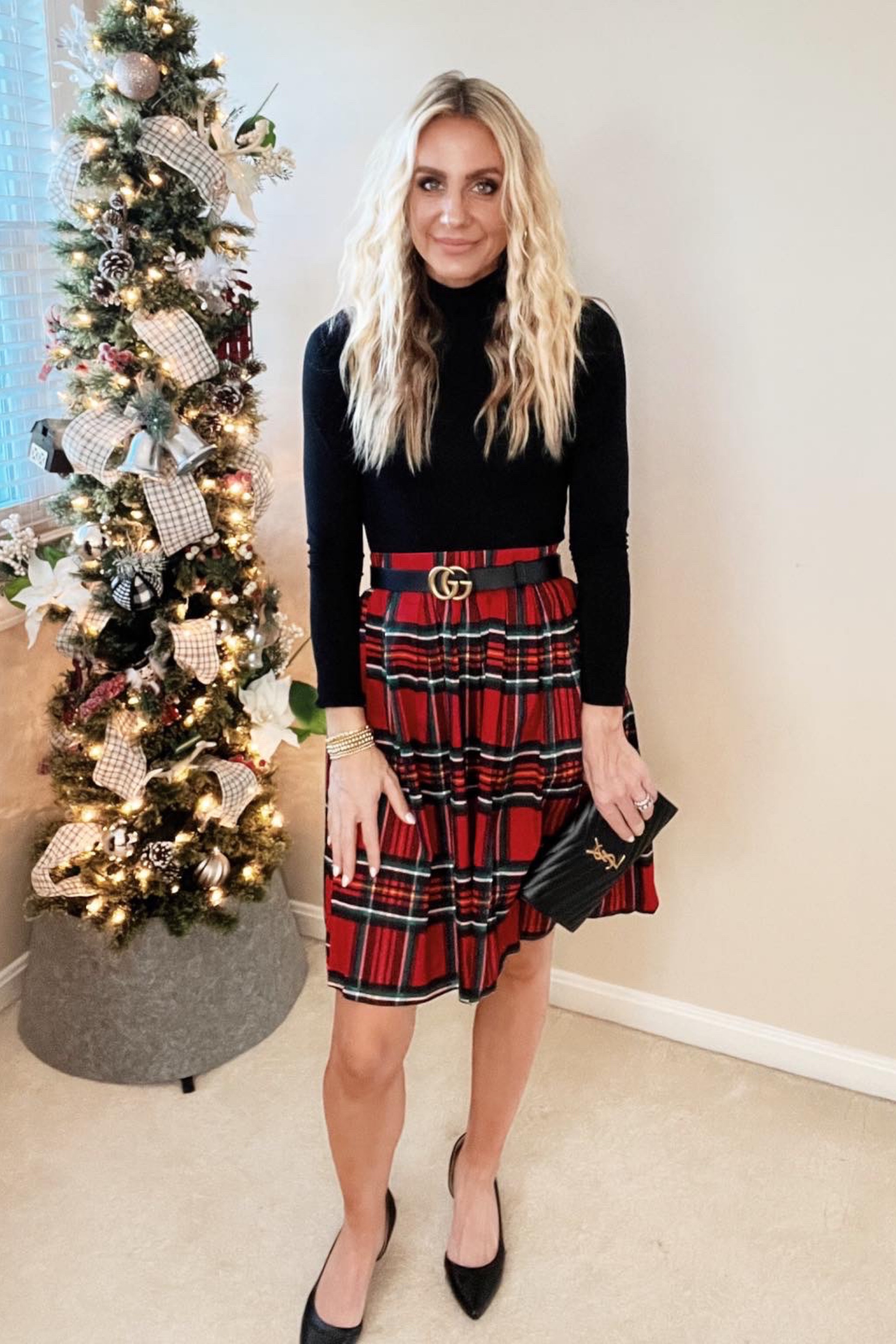 Holiday outfit. Christmas party outfit. Holiday fashion. Comfy and stylish. Links and similar links below  

#LTKSeasonal #LTKHoliday #LTKstyletip