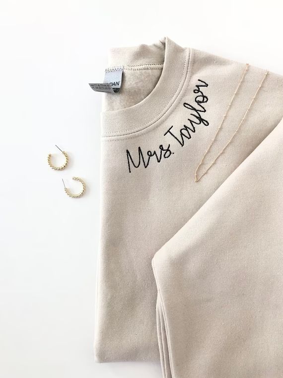 Embroidered Bride Sweatshirt Embroidered Personalized Bride | Etsy | Etsy (US)