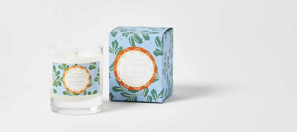 Christmas Oak Frankincense & Cedarwood Scented Candle | Oliver Bonas | Oliver Bonas (Global)
