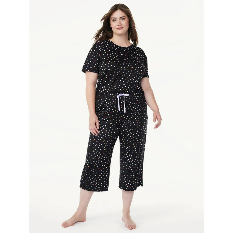 Joyspun Women's Short Sleeve T-Shirt and Cropped Pants Pajama Set, Sizes S-3X | Walmart (US)