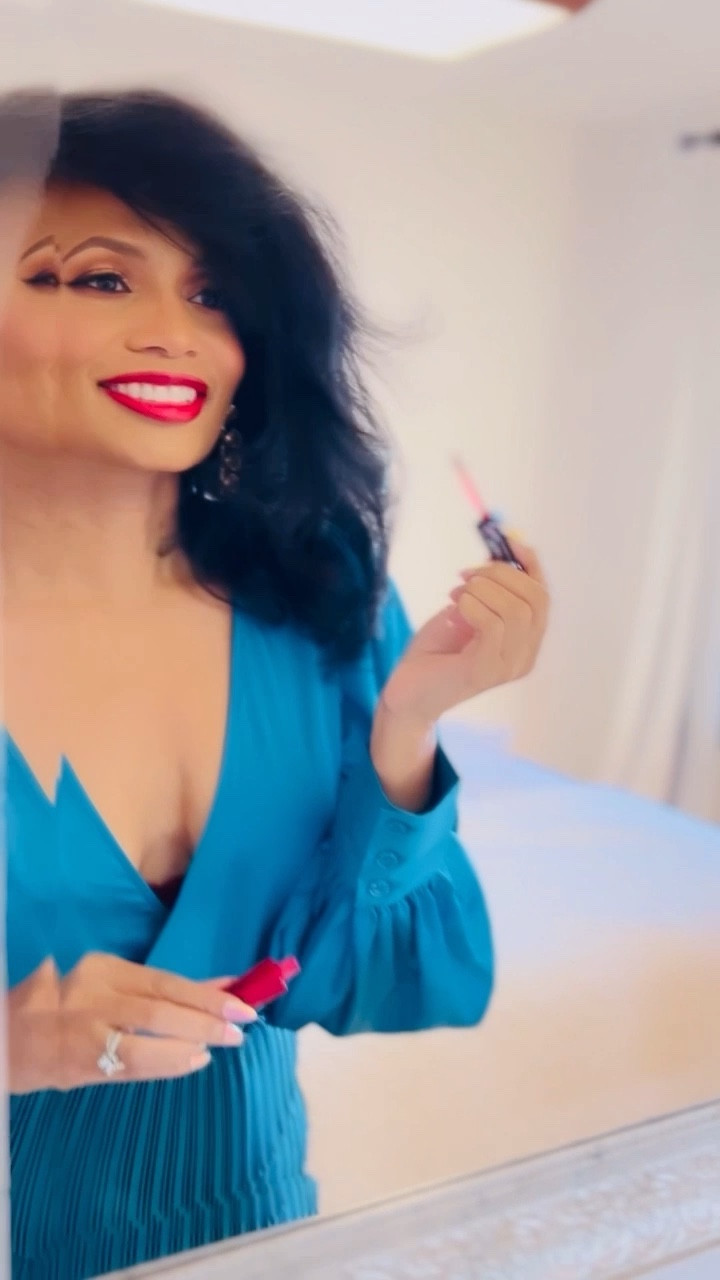 The perfect red lip does exist and the “Hot Mama” liquid matte lipstick by The Lip Bar is my favorite. Shop this #BlackOwned brand by clicking the link below.

#LTKbeauty #LTKunder50 #LTKGiftGuide