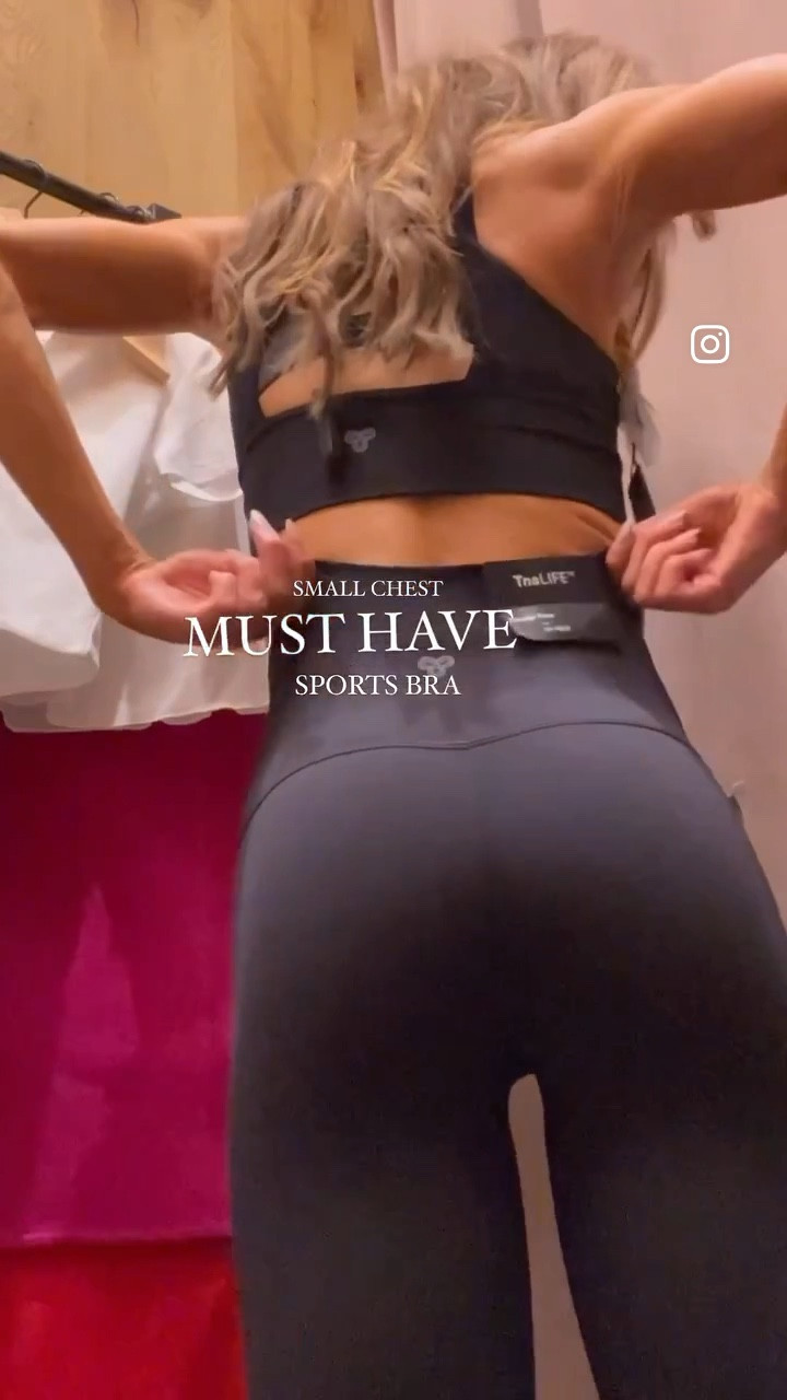 Aritzia activewear sale under $30 
I love this sports bra really gives a lift for smaller chests 
TNA BUTTER 
Cheeky flare yoga pants 

The super puff 

#LTKfitness #LTKHoliday #LTKGiftGuide