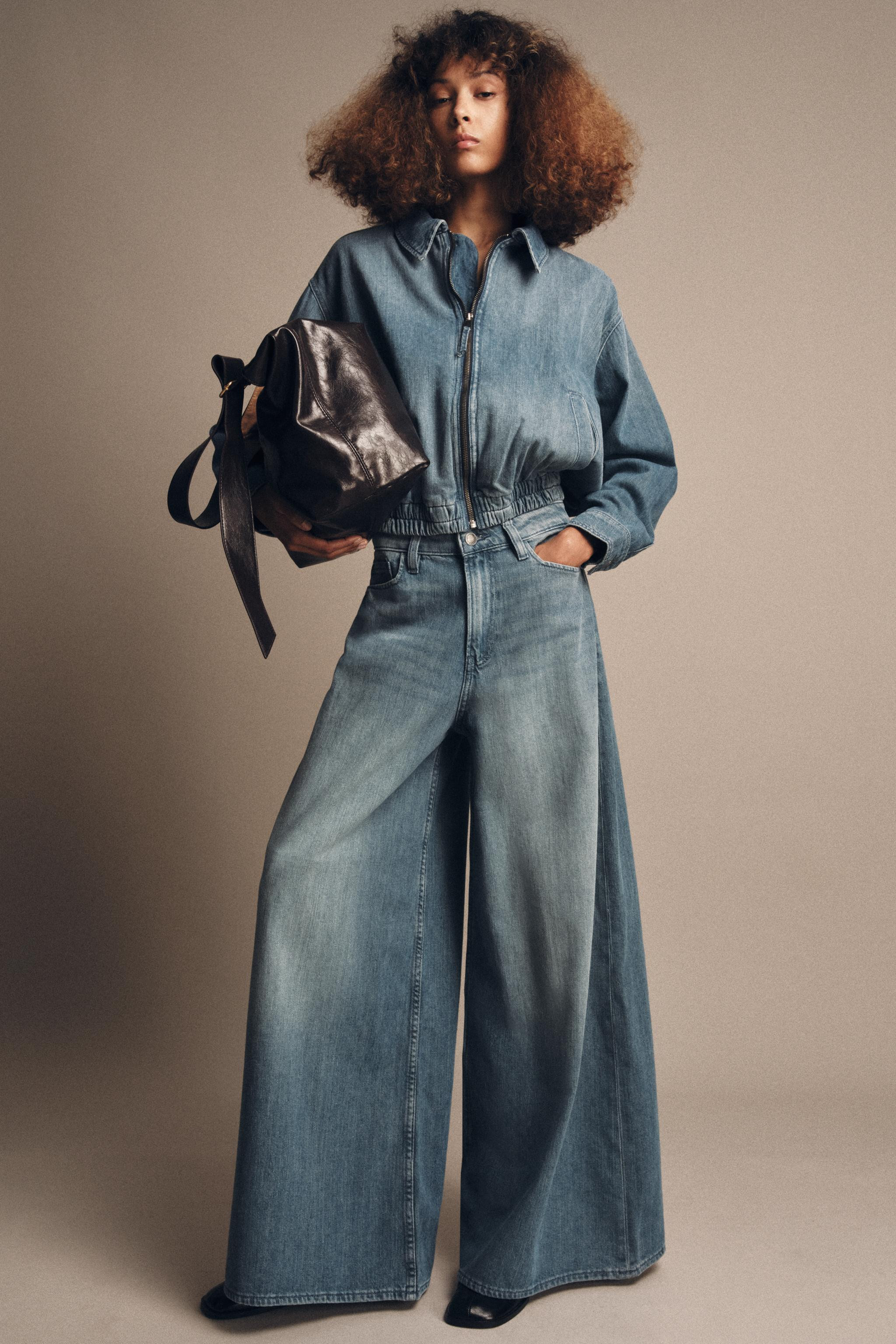 ZW COLLECTION HIGH-RISE BAGGY JEANS | Zara US