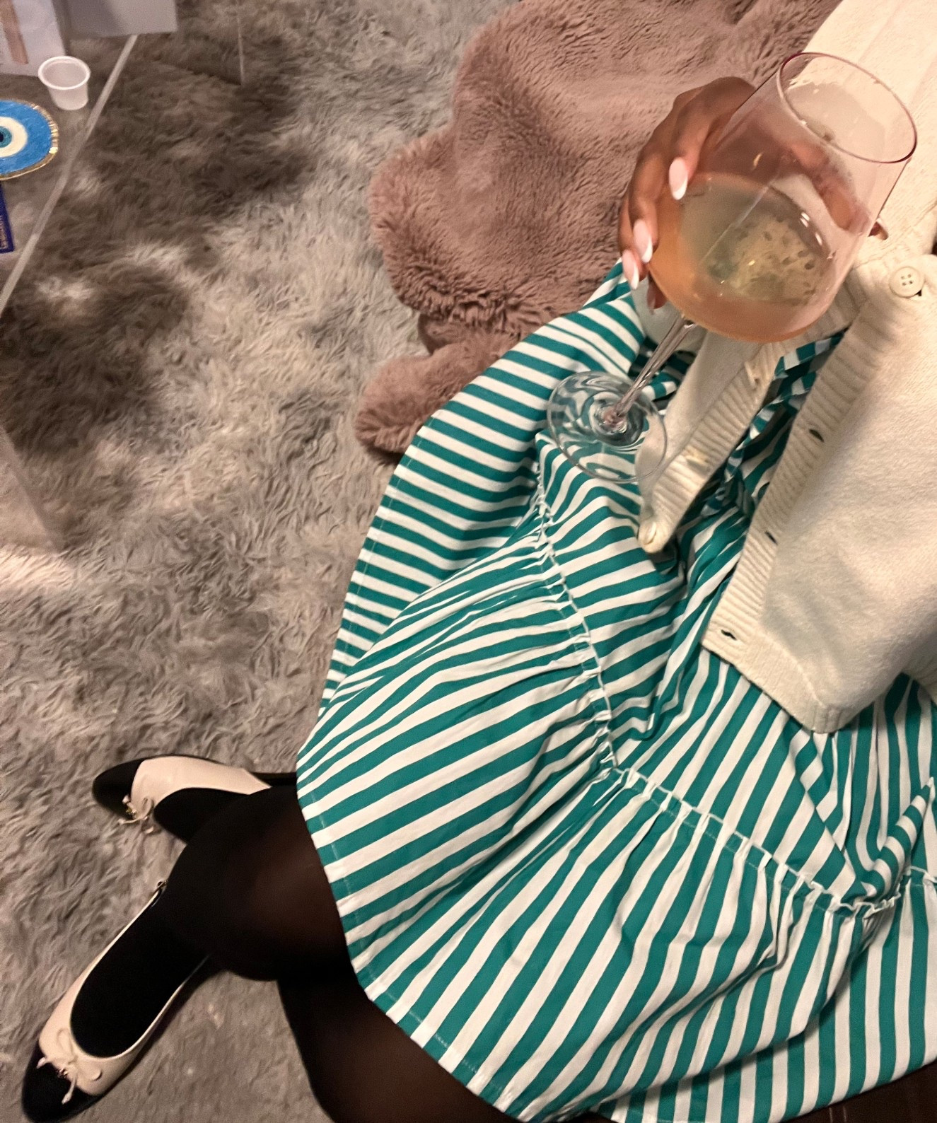 Wine o’ clock. 🍾 

#LTKootd #LTKGiftGuide #LTKHoliday