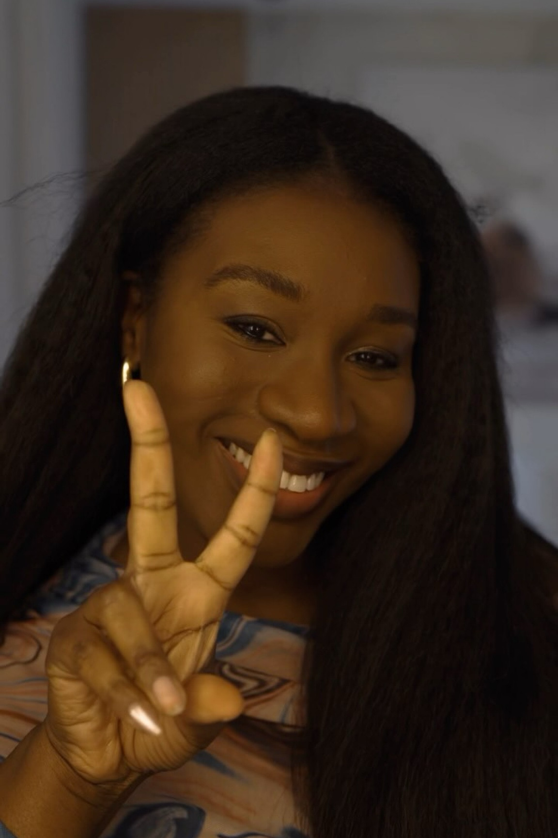 I can’t believe it’s my first time using @maybelline what took me so long?
 
Every iconic look needs an iconic base! Let’s conceal and correct with the Instant Age Rewind Concealer- lasts up to 12 hours 

Grab the #teddytint for soft lips that lasts up to 12 hours no transfer.

Finish off the look with the Fit Me Loose Finishing Powder #fitmeloosepowder #instantagerewindconcealer #iconicduo #giftedbymaybelline