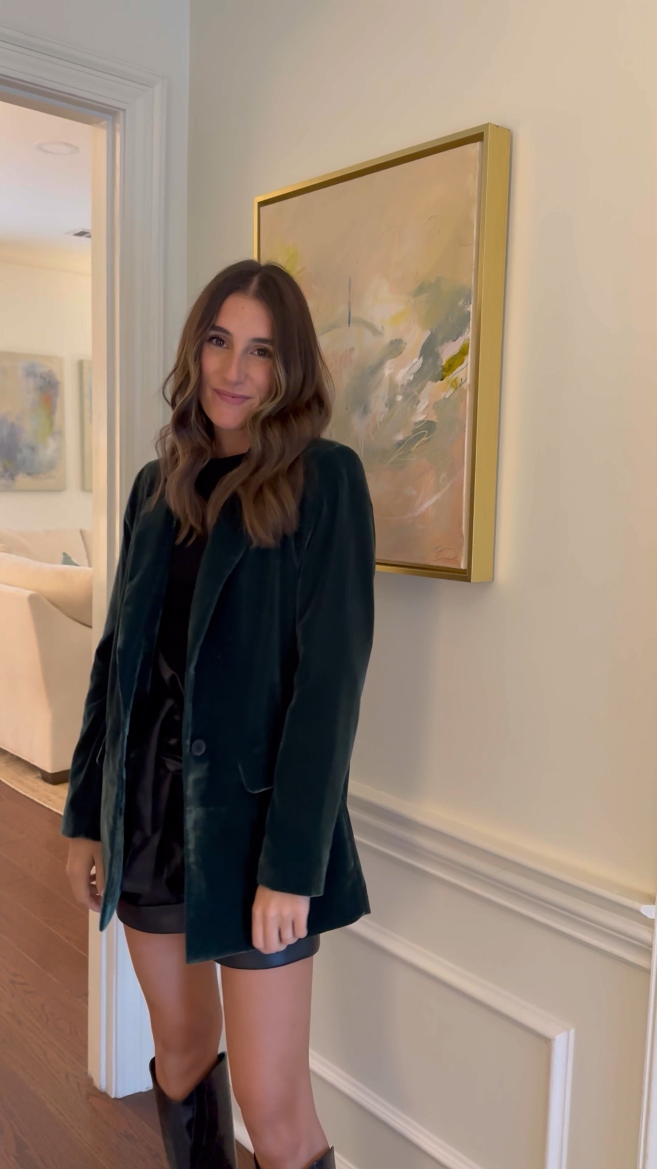 Budget friendly outerwear! Sizing below 👇🏻 

Brown puffer: small
Sherpa: xs
Blazer: xs 


#LTKVideo #LTKSeasonal #LTKfindsunder50