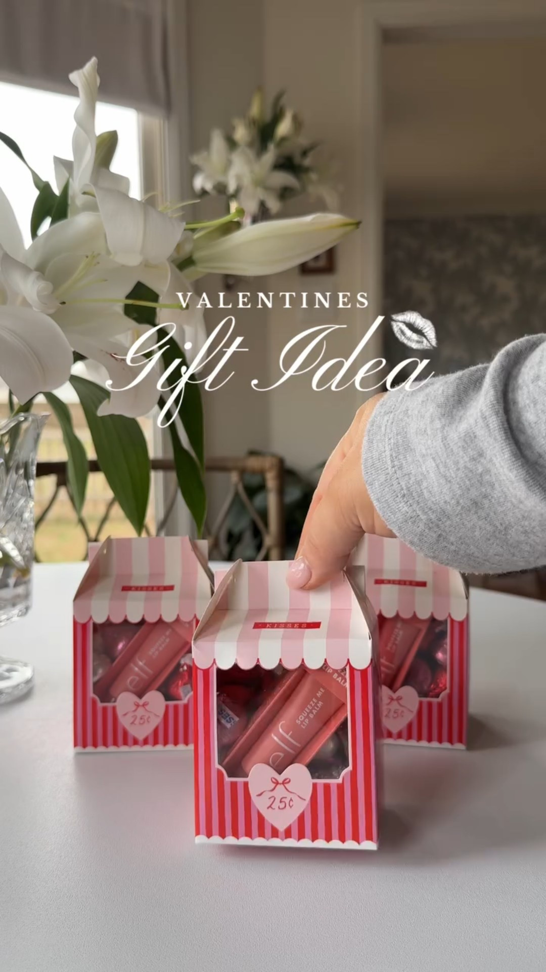 Kisses for Galentines, Teachers or whoever needs a little metaphorical smooch this valentines! 
Comment SHOP & I’ll send you the links to it all! 

.
.
.
#valentinesgift #valentinesteachergift #giftsforher