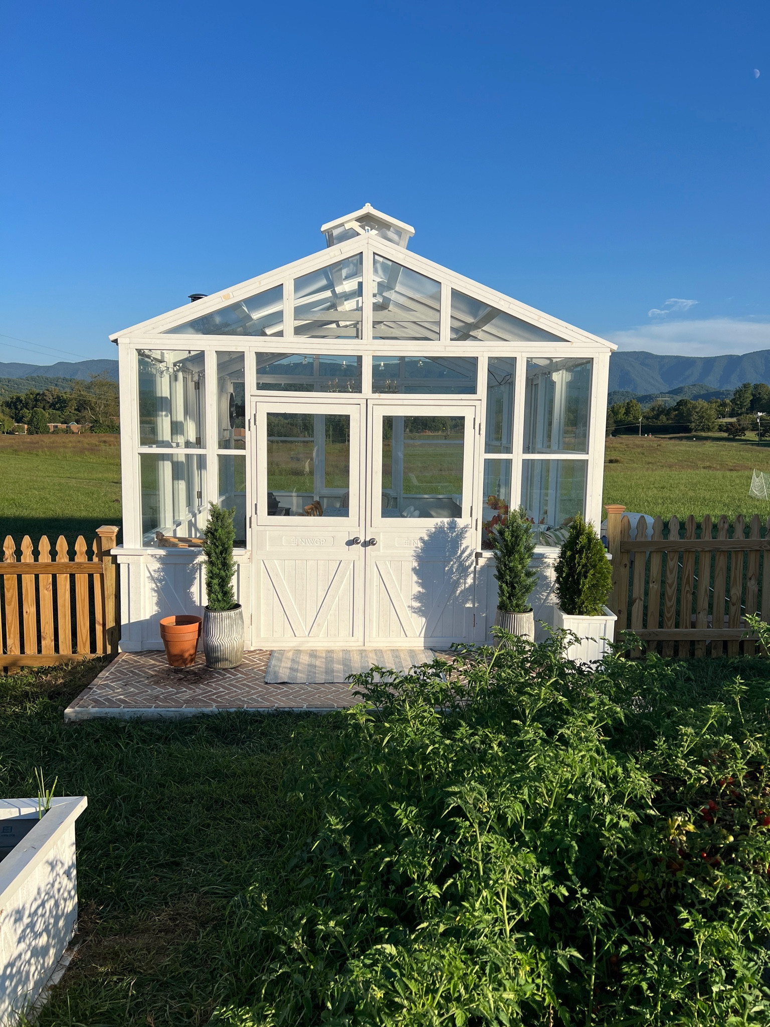 Every home should have a sweet greenhouse for all your hosting home and gardening desires.🍁✨🎄 

#LTKFamily #LTKHome #LTKOver40
