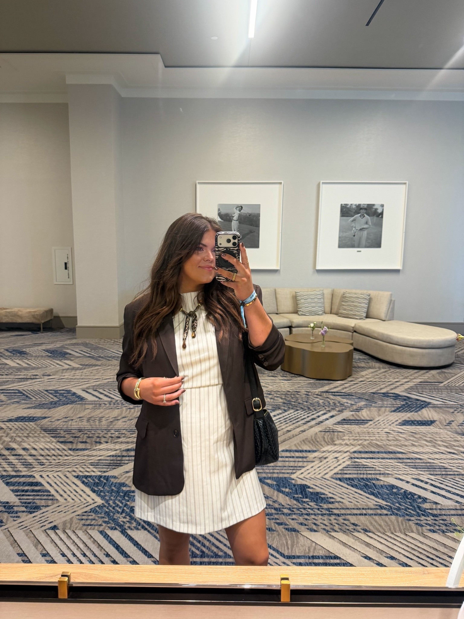 All business casual office friendly outfit of the day, literally would wear this to date night too ! 

Dress @abercrombie size xl /14

Midsize, size 12, size 14, mom style, curvy outfit, thick tummy approved