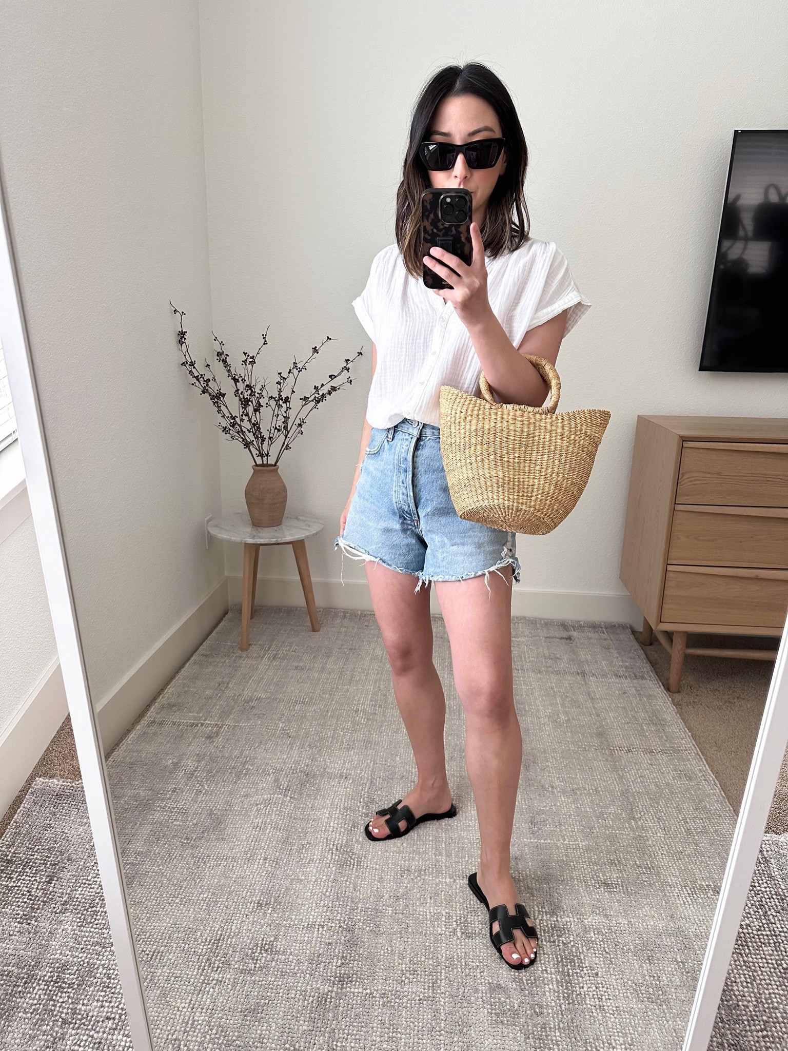 AGOLDE dee shorts on sale! White gauze top. 

Top- Velvet xs
Shorts- AGOLDE 26. Went up 2 sizes.
Sandals- Hermes 35
Bag- Dear Keaton 
Sunglasses- YSL

Sandals, summer style, vacation outfit. 

#LTKSeasonal #LTKsalealert #LTKitbag