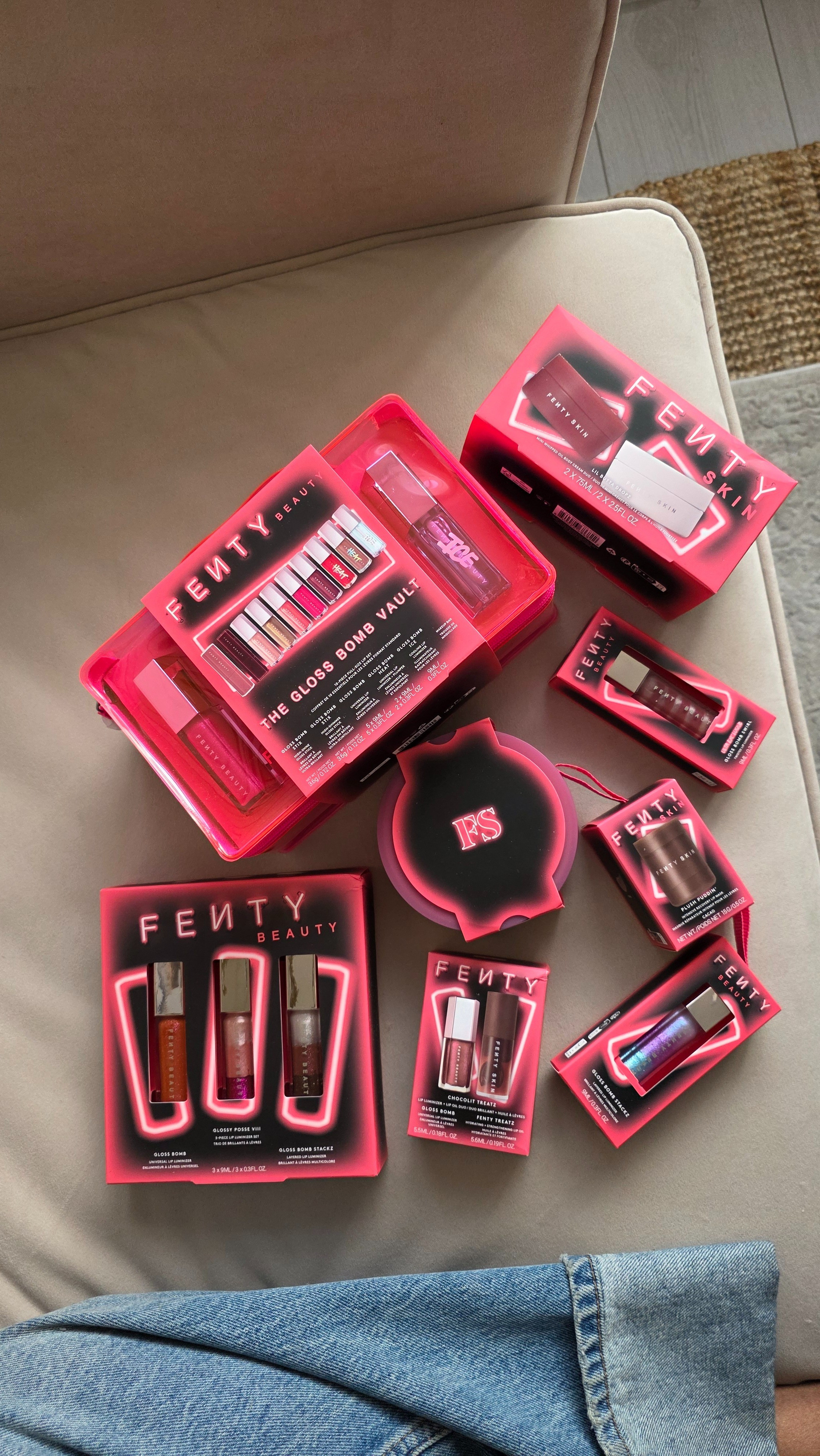 Fenty festive edit! The perfect beauty/make-up lover gifts & stocking fillers 

#LTKbeauty #LTKgiftguide #LTKxHarveyNichols