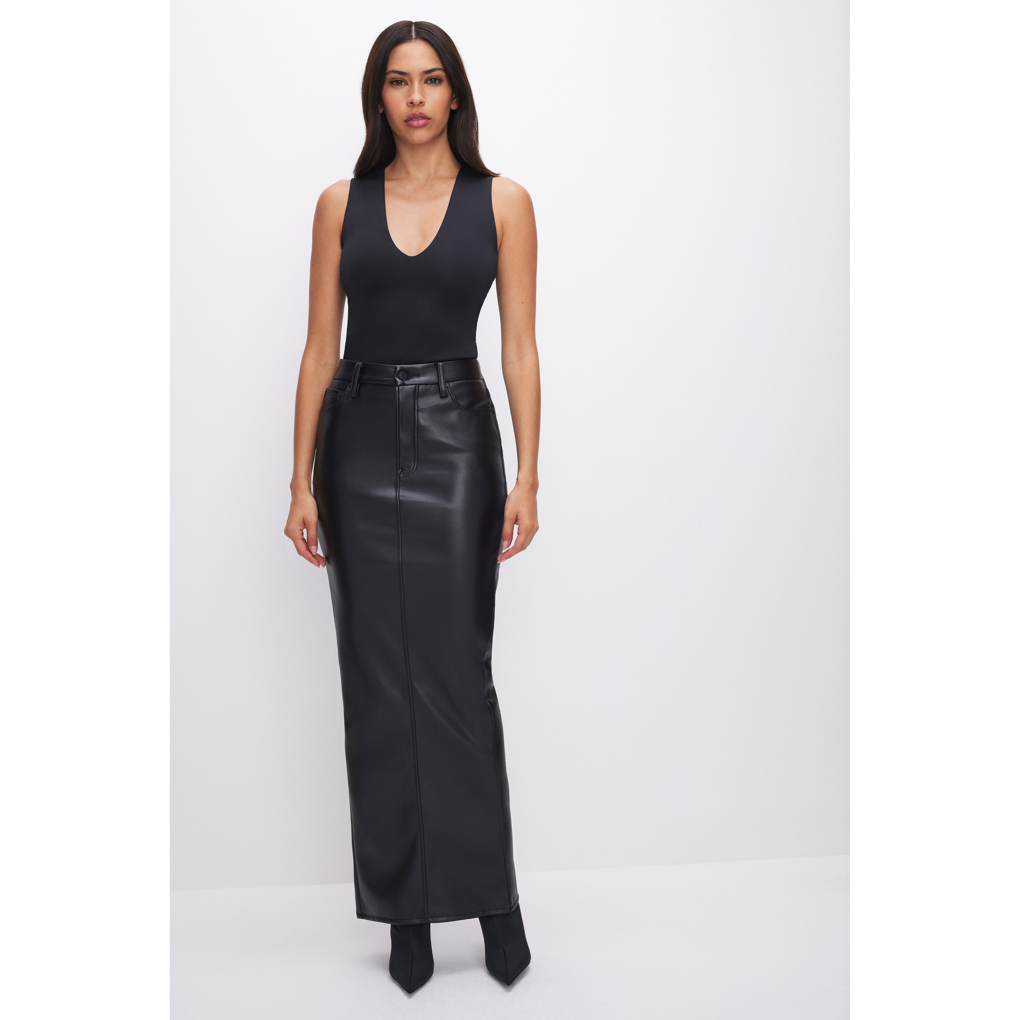 Women's Sculpting Deep V Tank Bodysuit | Black, Size Large | Good American by Khlo� Kardashian | Good American