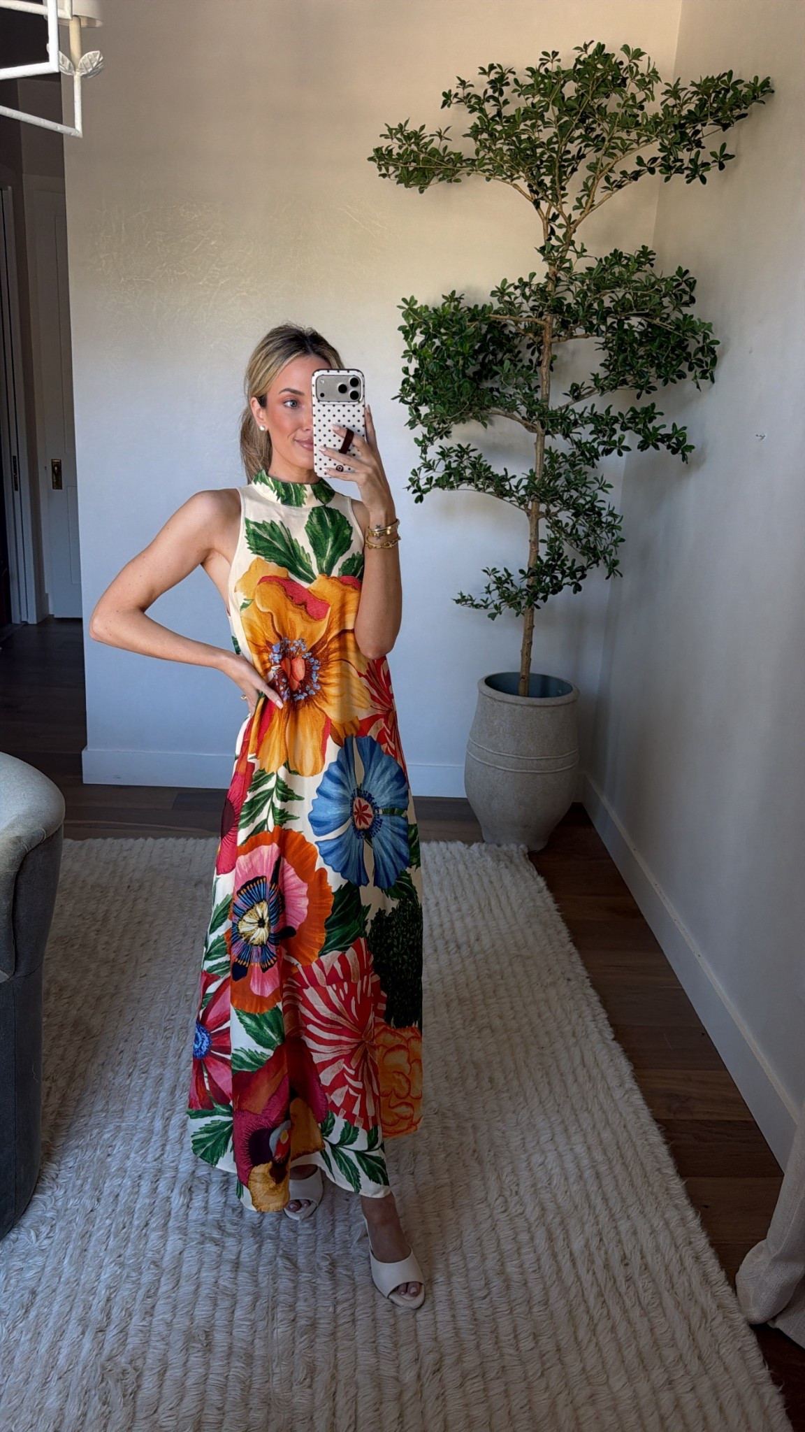 Cutest dress for spring! 🤍

#LTKootd #LTKmomlife #LTKgrwm