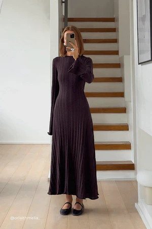 SYLVIA BITTER CHOC KNIT MIDI DRESS | DISSH