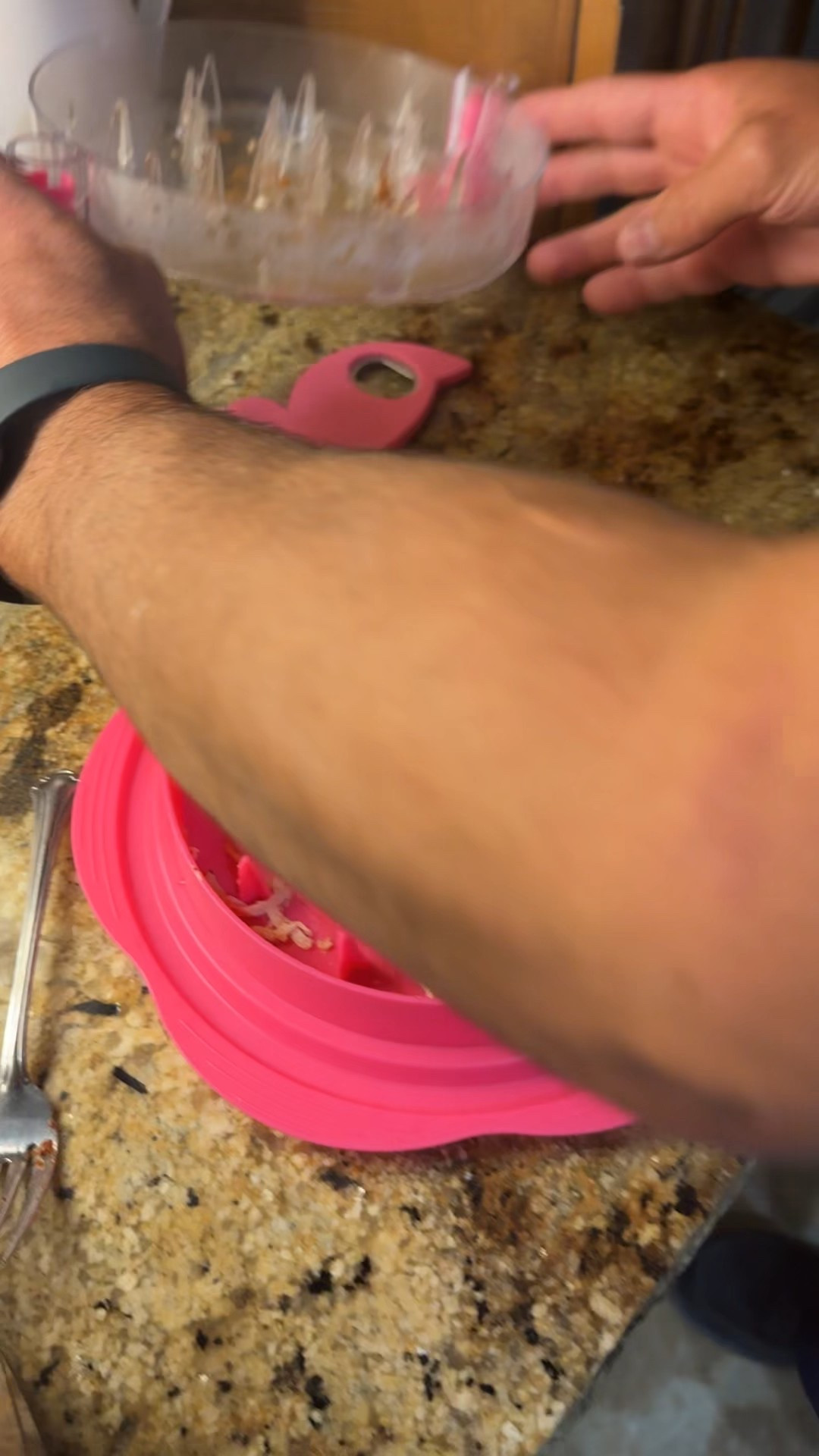 If you shred chicken with two forks… it’s time for an upgrade 💁‍♀️🍗
This hot pink chicken shredder tool is a total game changer. Just twist and DONE. Perfectly shredded chicken, pork, or beef in seconds! 🙌

✅ Easy to use
✅ Dishwasher safe
✅ BPA free
✅ Comes with a brush & fork
✅ Ergonomic & anti-slip design

I use it for meal prep every week and honestly… it makes life so much easier. Hot pink just makes it cuter 💖

#LTKFamily #LTKHome