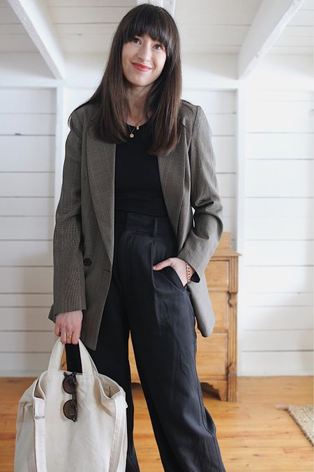 Casual black trouser styling - Look 2/4 details. - I love pairing my trousers with a fitted tee and layering a blazer on top. It feels sophisticated but still easy-going. 



#LTKstyletip #LTKSeasonal