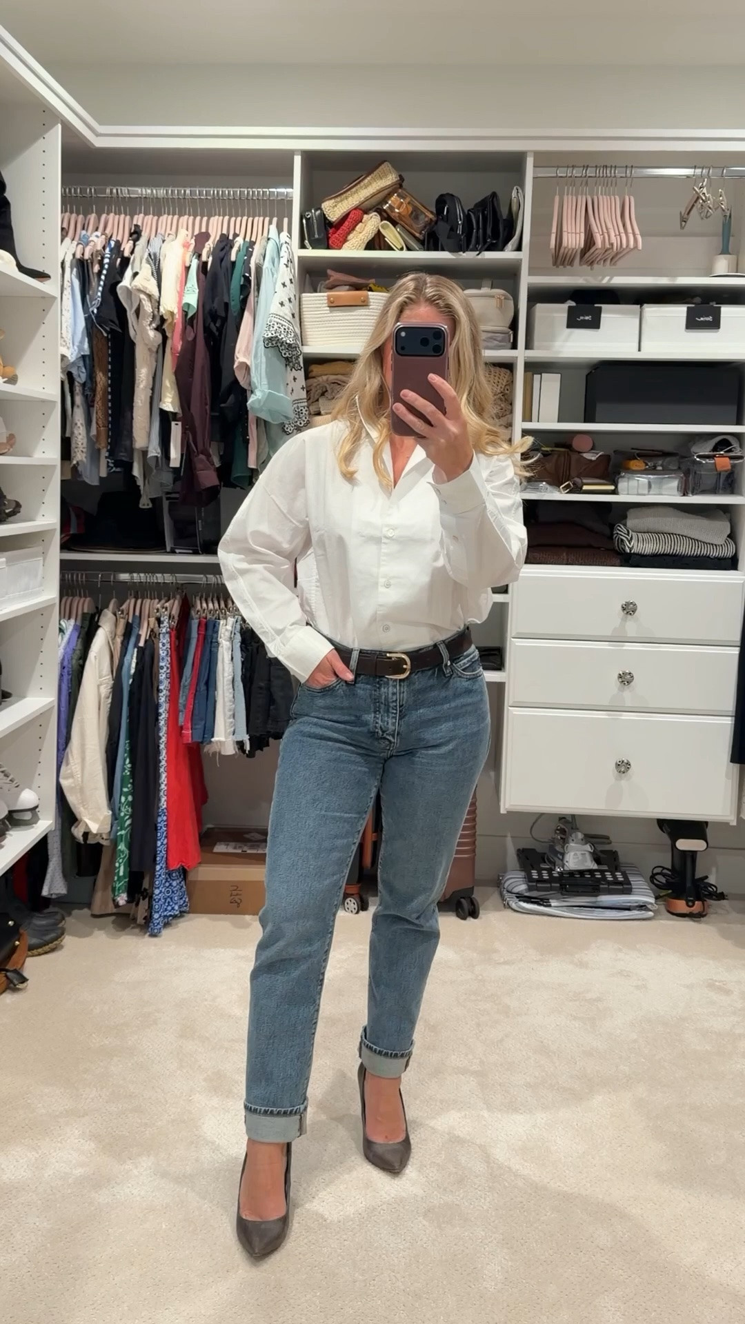 The outfit formula I reach for again and again: a crisp white button-down, great-fitting jeans, and a pointed-toe pump. 🤍

Wearing the Tate shirt in XS with my favorite Borrowed jeans, a suede belt, and Sam Edelman Hazel pumps. The relaxed shirt balances the slimmer jean, while the pointed toe helps elongate the leg line, especially helpful for us petites.

Classic, polished, and easy to recreate with pieces you may already have in your closet.

Everything is linked in my LTK. ✨

#PetiteStyle #CapsuleWardrobe #ClassicStyle #EverydayOutfit #LTKStyle #PetiteFashion #WardrobeEssentials #StyleOver40

#LTKootd #LTKPetite #LTKOver40