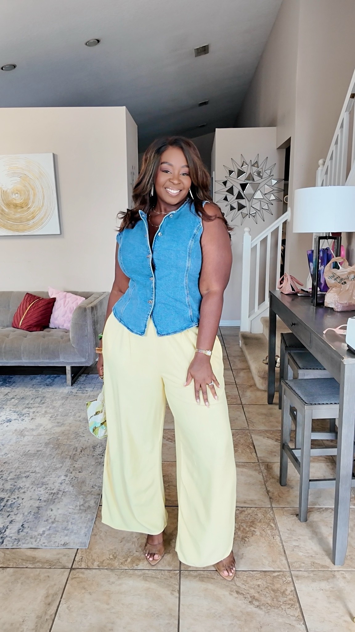 Casual Sunday OOTD! Outfit is old but I linked similar items and all the products I used in my makeup/hair look! 😘